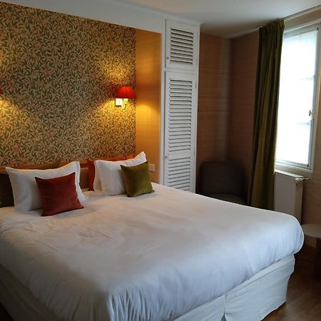 Logis Hotel Les Fuchsias Saint-Vaast-la-Hougue Εξωτερικό φωτογραφία