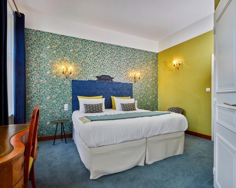 Logis Hotel Les Fuchsias Saint-Vaast-la-Hougue Εξωτερικό φωτογραφία