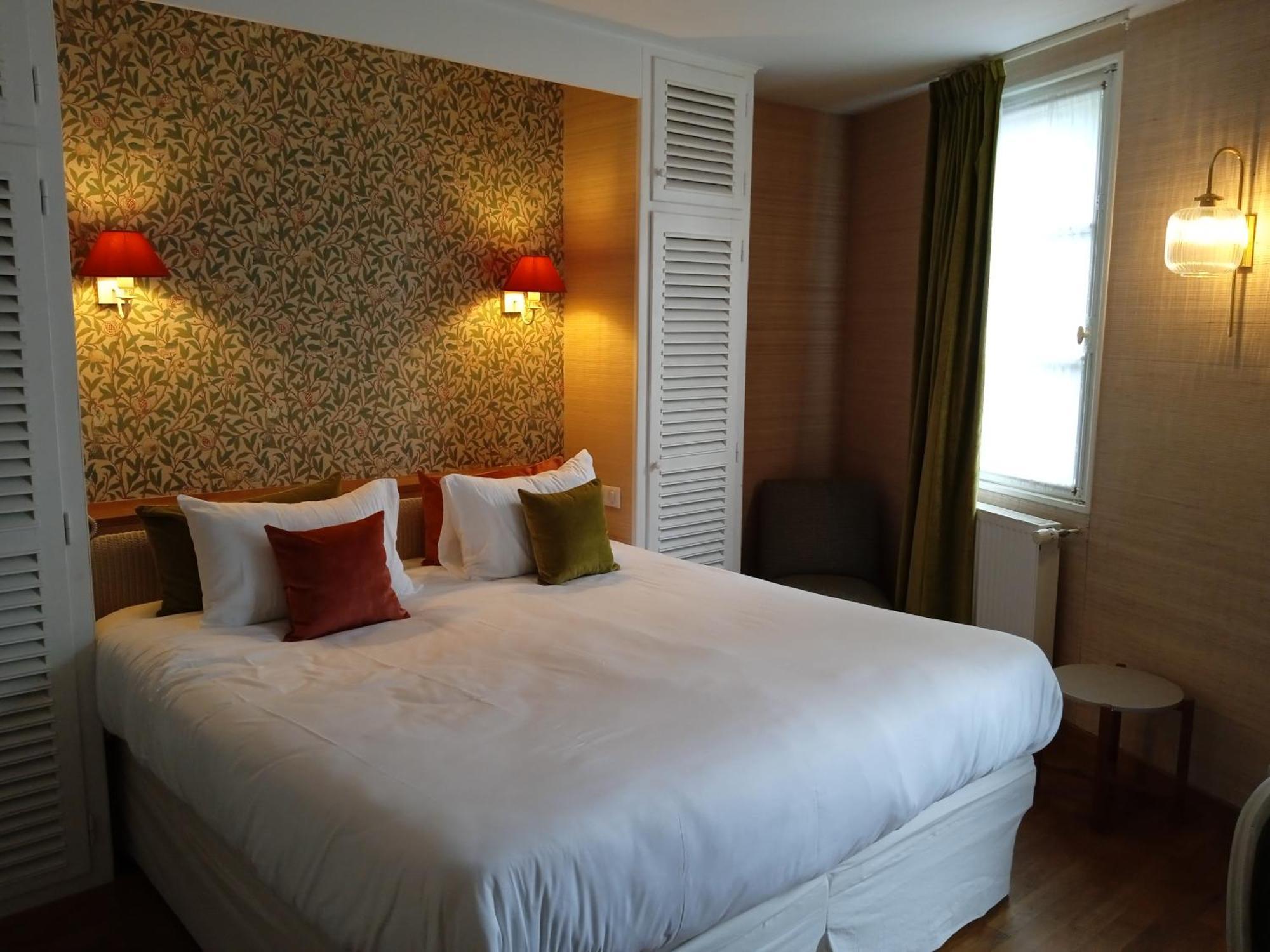Logis Hotel Les Fuchsias Saint-Vaast-la-Hougue Εξωτερικό φωτογραφία
