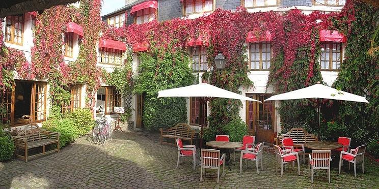 Logis Hotel Les Fuchsias Saint-Vaast-la-Hougue Εξωτερικό φωτογραφία